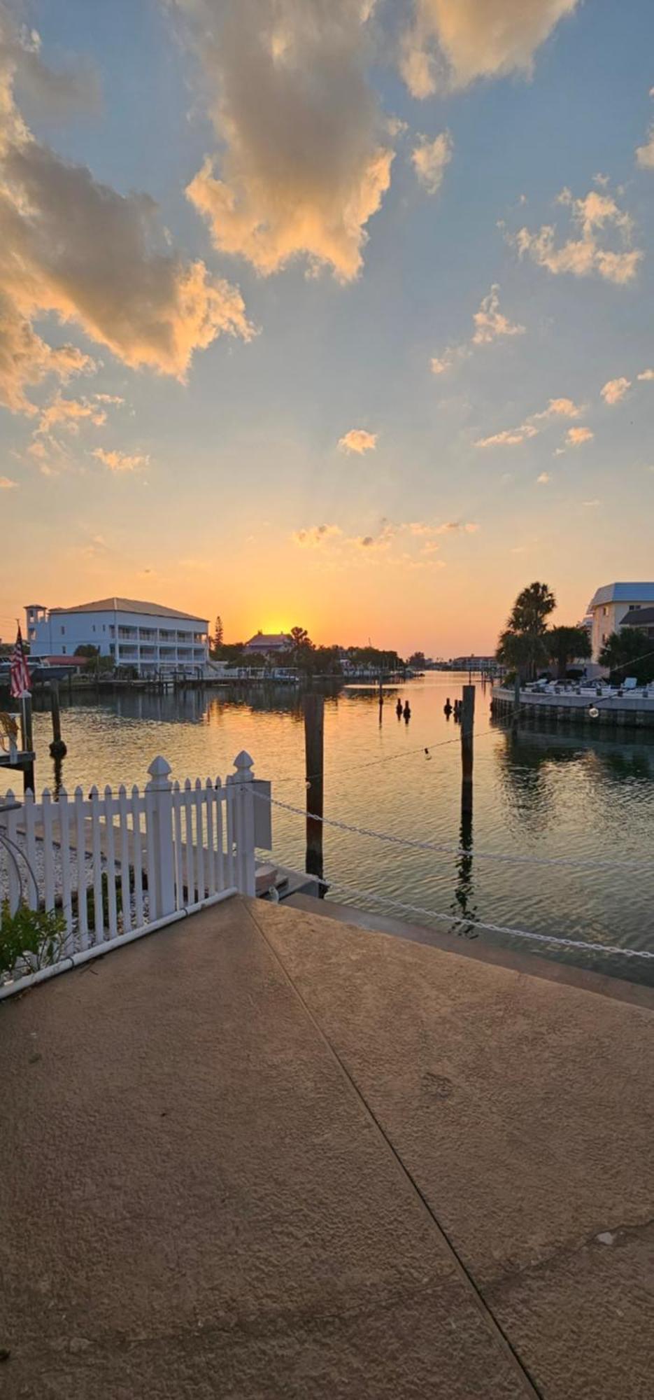 Funshine Pointe Capri Apartment St. Pete Beach Luaran gambar