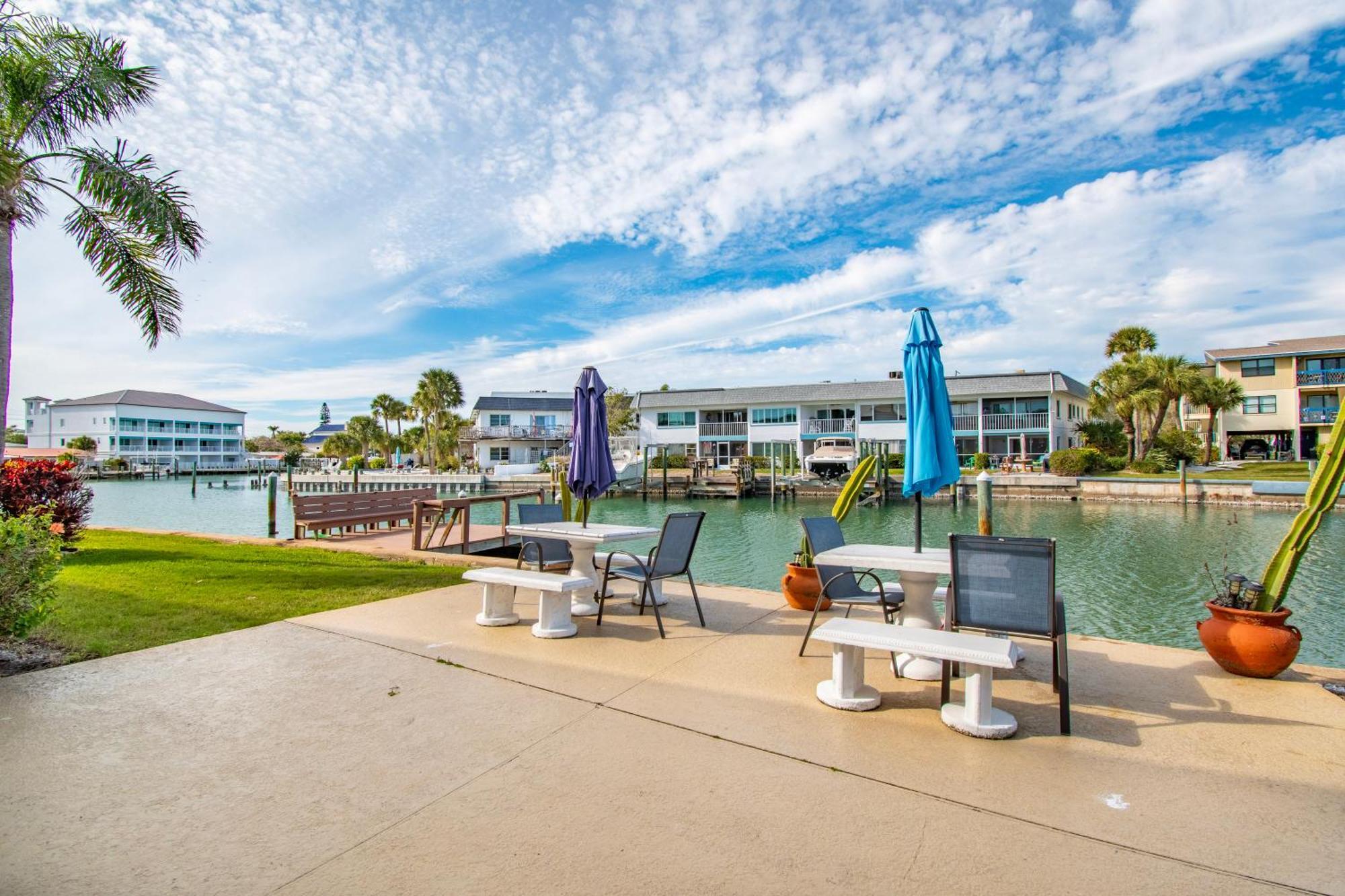 Funshine Pointe Capri Apartment St. Pete Beach Luaran gambar
